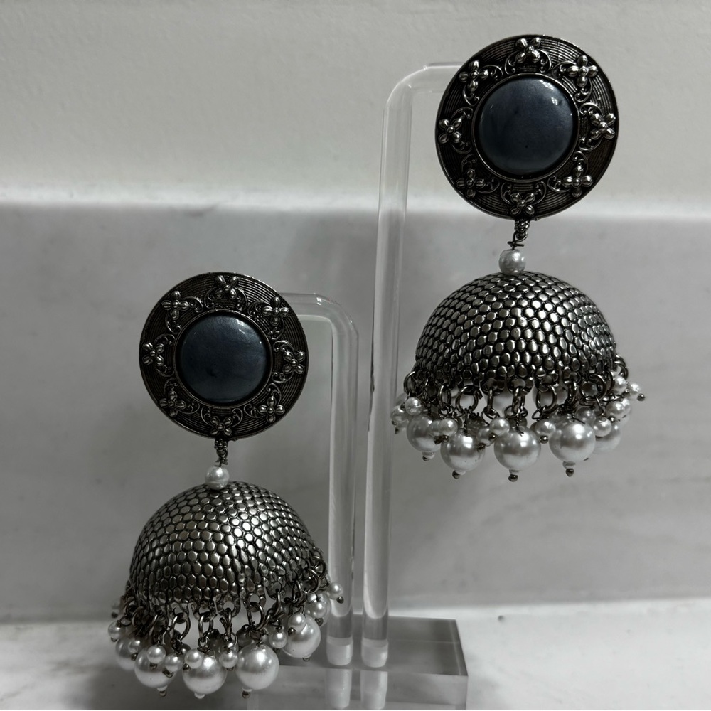 Oxidized gray and Black Jhumka Earrings